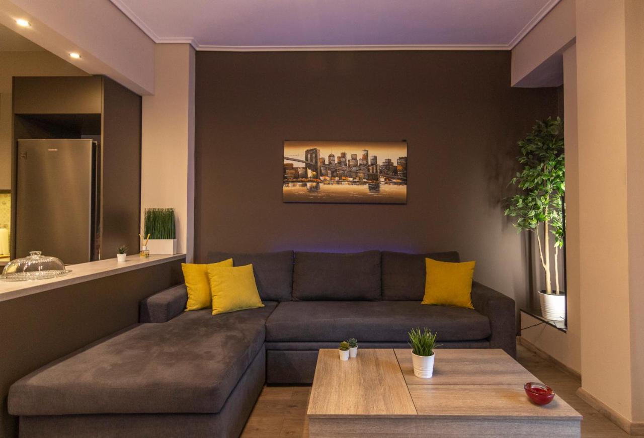 Luxury Apartment 10' From The Center! Athens Exterior photo